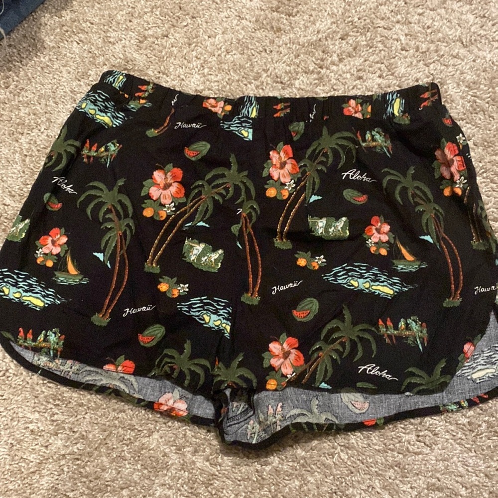 Urban Outfitters Cloth Hawaiian Shorts